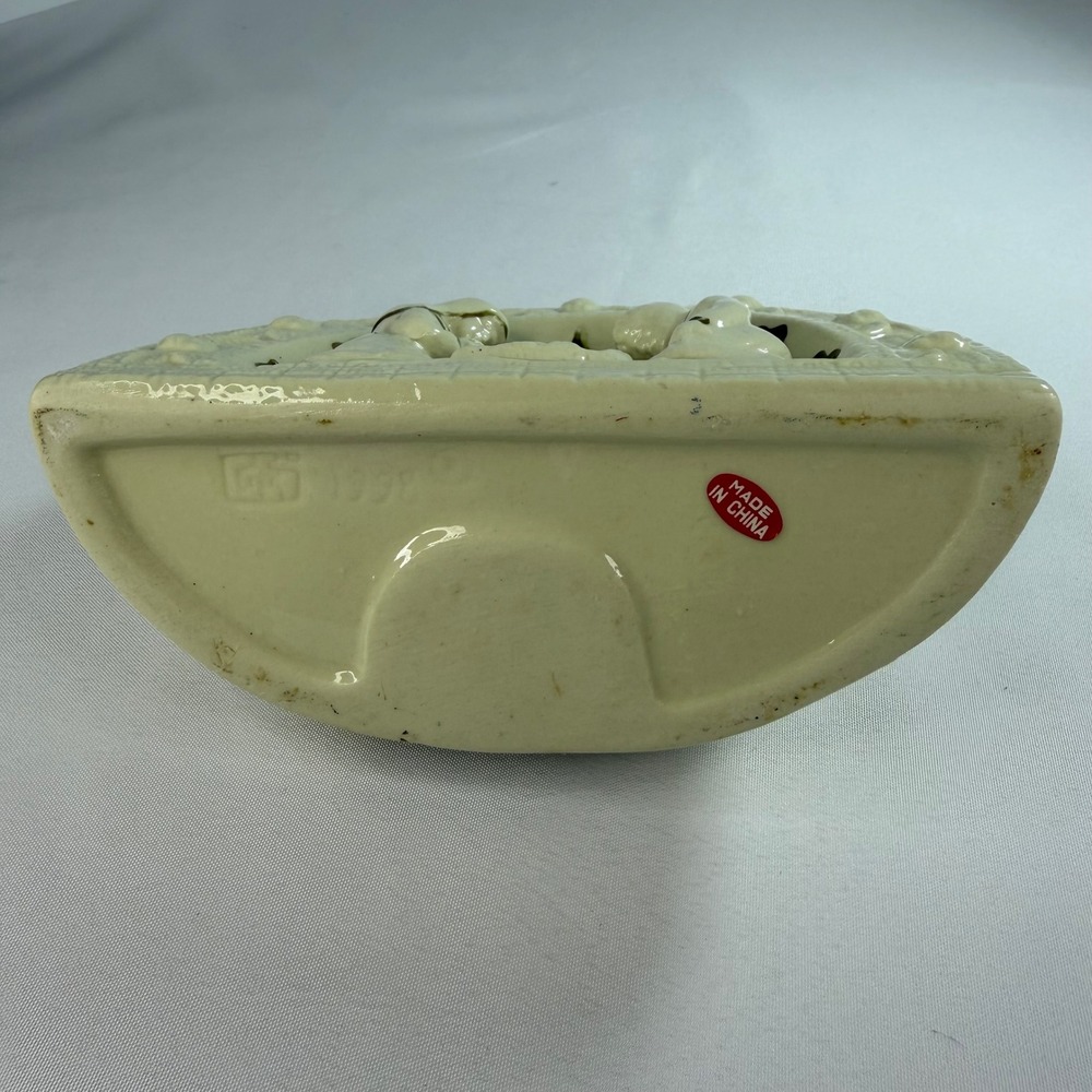 Gift Collection Ceramic Nativity Candleholder Unisex OS Cream Good 1998 Vintage - Picture 2 of 7